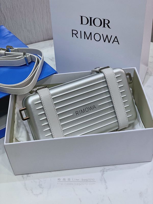 Dior包 迪奧 Dior X RIMOWA膠囊合作系列 磨砂質感的鋁制外殼 Dior高端小箱挎包  Dyd1439